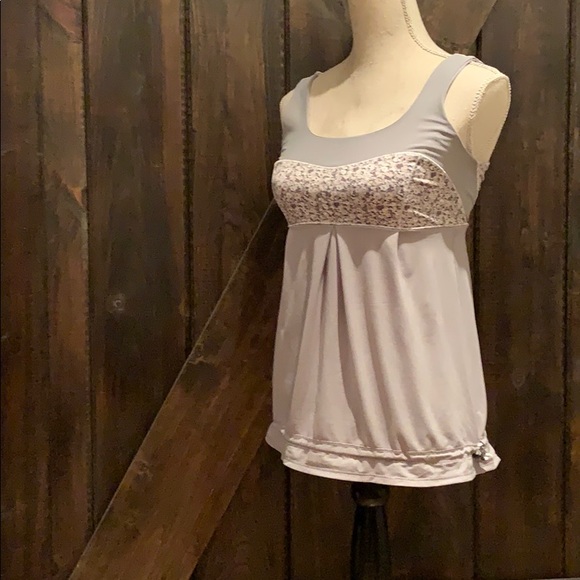 Lululemon top